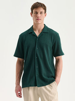 Regular Fit Resort Yaka K?sa Kollu Erkek G?mlek