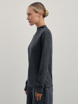 Джемпер из вискозы с воротником стойкой / Zarina  фото 4