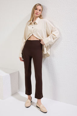 TRENDYOLMILLA Kahverengi Crop Flare Dokuma Pantolon TWOSS25PL00092  фото 2