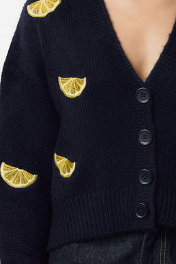 TRENDYOLMILLA Yesil Yumusak Dokulu Nak?s Detayl? V Yaka Triko H?rka TWOAW24HI00237 фото 10