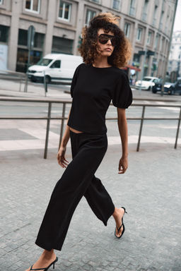 TOP MANGA ABULLONADA / Negro