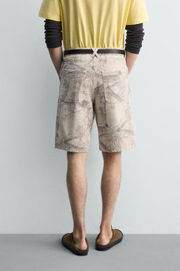 BERMUDA BAGGY FIT ESTAMPADO ?RBOLES / Estampado