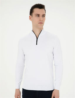 Ekru Slim Fit Fermuarl_ Dik Yaka Triko Kazak