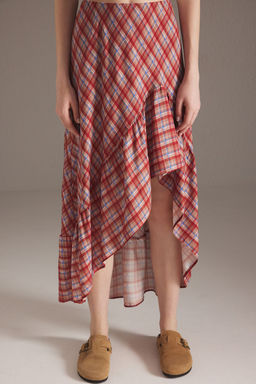 TRENDYOLMILLA Cok Renkli Ekose Desenli Etek Ucu Asimetrik Midi boy Etek TWOSS25ET00155  фото 3