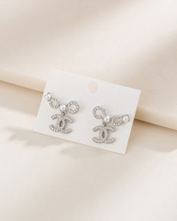 Стильные серьги