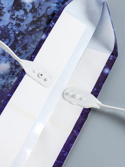 Цена за 10 шт. Пакет подарочный новогодний «Новогодняя красавица», полиэтиленовый с пластиковой ручкой, 36×37 см