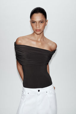 BODY ASIM?TRICO FRUNCES / Gris antracita