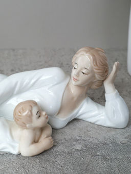 Статуэтка Дама с ребенком 23х7 см / HP3154-2 /уп 24/ - Галеонтрейд фото 3