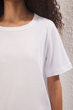 TRENDYOLMILLA Lacivert %100 Pamuk Regular/Normal Kal?p Takma Yaka Detayl? Orme T-Shirt TWOSS25TS00181  фото 3