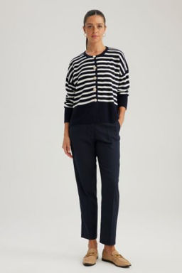 Pantolon Slim Fit Dar Kesim Basic Duz Siyah Cepli Yuksek Bel K?sa Paca