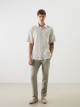 Regular Fit K?sa Kollu ?izgili Erkek G?mlek