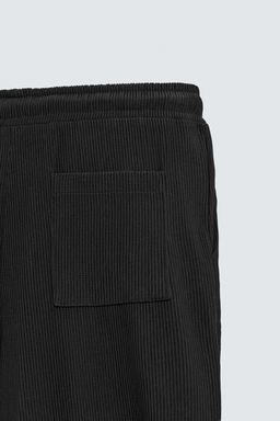 PANTAL?N RELAXED FIT OTOM?N PLIEGUES / Negro - Zara фото 10
