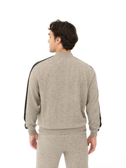 Джемпер из пуха яка 08336 серый