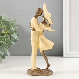 Фигурка полистоун Пара в бежевом. Любовь, 7.5?5.5?19 см