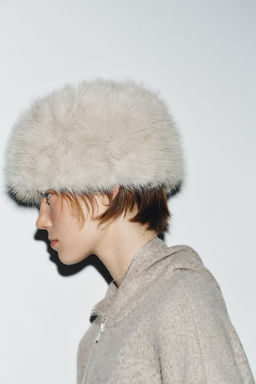 SHEEPSKIN SKULLCAP - Zara фото 2