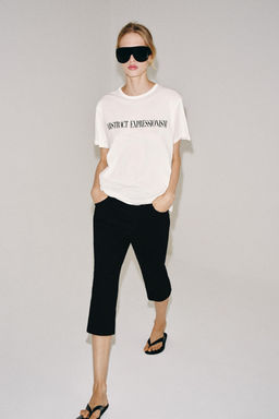 CAMISETA OVERSIZE TEXTO / Blanco roto