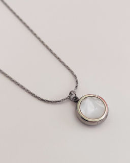 Кулон на цепочке