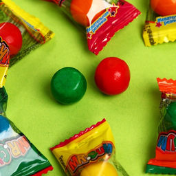 Жевательная резинка Хотел носки с шипучкой, вкус: ассорти, 65 г. - Simaland фото 2