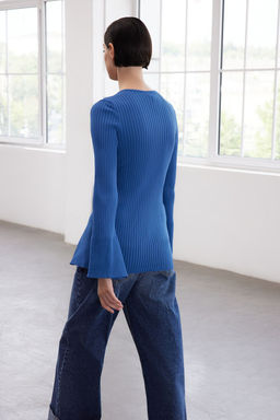 TRENDYOLMILLA Limited Edition Lacivert Dugme Detayl? Triko H?rka TWOAW25HI00319  фото 3