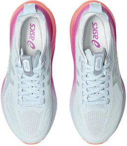 Кроссовки женские