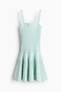 Vestido de punto con falda acampanada