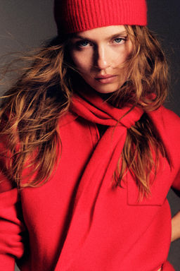 BEANIE RIB LANA Y CASHMERE / Rojo