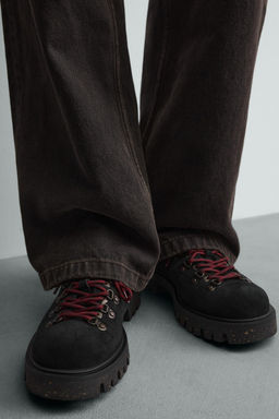 ZAPATO PIEL ENGANCHES / Negro