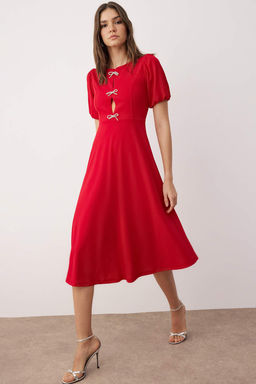Trendyolmilla Siyah A-Kesim Fiyonklu Orme S?k Elbise TPRSS25EL00234
