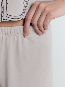 Комплект женский (джемпер, шорты) серый с печатью - Mark formelle фото 4