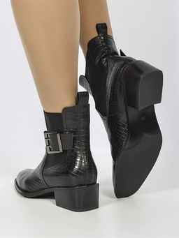 Стильные ботинки женские комфортные D1-1051 - Piniolo фото 2