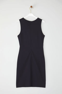 TRENDYOLMILLA Gri Cizgili Kemer Detayl? S?f?r Kol Vucuda Oturan Midi Orme Elbise TWOSS25EL00374 фото 12