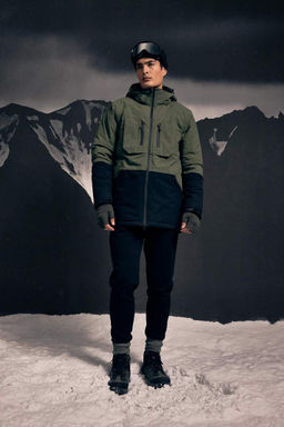 Водоотталкивающее водонепроницаемое пальто стандартной посадки с капюшоном DeFactoFit  фото 3