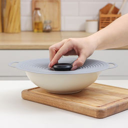 Крышка универсальная Доляна, силикон, d=22.5 см, цвет серый