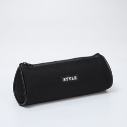 Косметичка-пенал на молнии школьная, чёрная