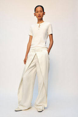 TOP PUNTO BOTONES / Blanco