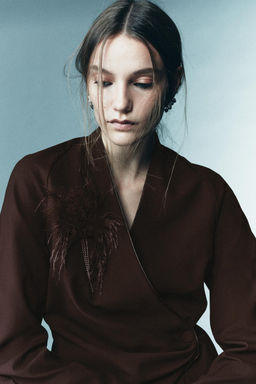 LIMITED EDITION DRAPED FEATHER SHIRT - Zara фото 3