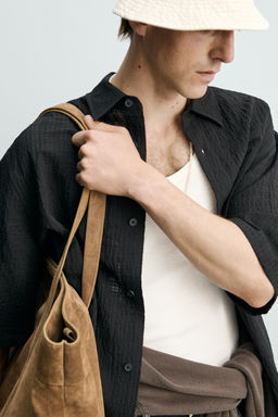 CAMISA BOXY FIT EFECTO RELIEVE / Negro - Zara фото 5