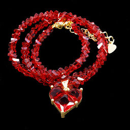 Бусы с сердечком чокер граненные из искуственного Хрусталя красные