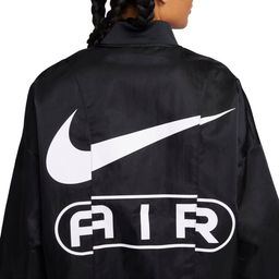 Ветровка женская