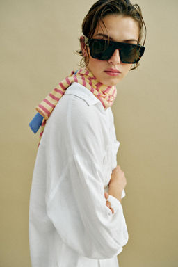 CAMISA FLUIDA CON LINO / Blanco - Zara фото 3
