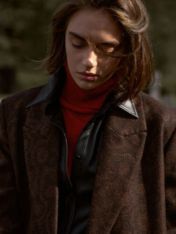 EMKA / Пальто с узором выполнено из сухой шерсти  фото 3