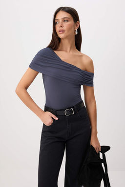 Vizon Fitted/Vucuda Oturan Carmen Yaka K?sa Kollu Buzgulu Esnek Orme Bluz TWOSS26BD00031 - Trendyolmilla фото 6