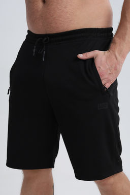 16 Шорты мужские