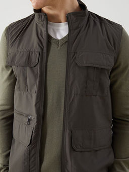 Standart Kal?p Dik Yaka Erkek Avc? Yele?i