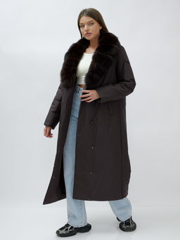Пальто зимнее женское с мехом песец люкс класса темно-коричневого цвета 5071TK - Mtforce фото 17