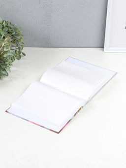 Фотоальбом на 100 фото 13×18 см «Сердца в сердцах», в коробке, 5×18×20.5 см