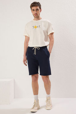 TRENDYOL MAN Ekru Regular Fit Keten Gorunumlu Sort TMNSS23SR00030