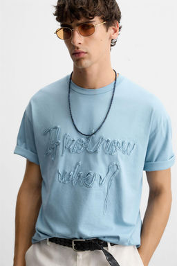 T-SHIRT WITH RAISED SLOGAN - Zara фото 5