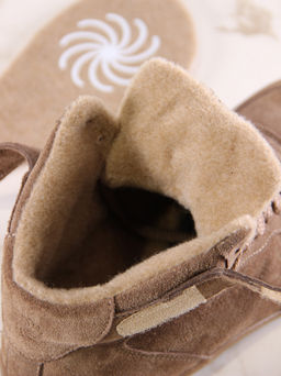 Кеды босоногие женские демисезонные 211.NATAbr.Серо-коричневая замша/Байка