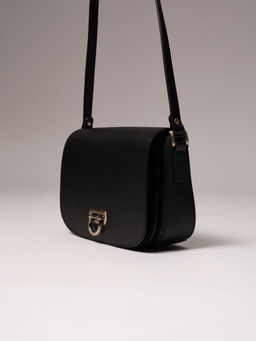 Сумка кожаная на плечо Azaro 31034 черный